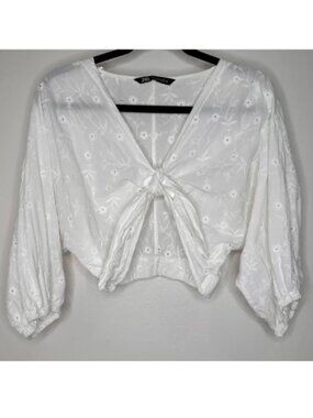 ZARA Eyelet Front Tie Cropped Blouse with 3/4 Sleeves - Large - NWOT